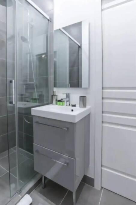Roses Appartement Proche Sacree-Coeur/Montmarte Paris Extérieur photo